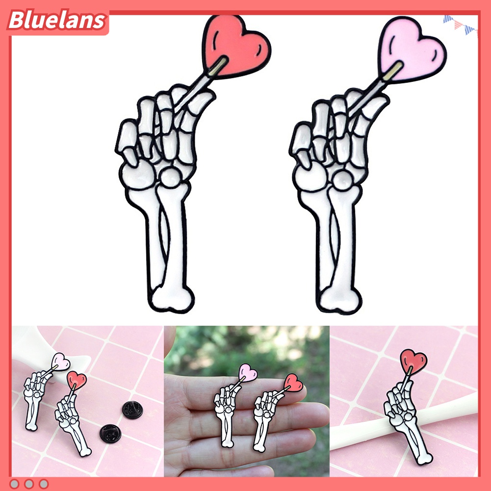 Bros Pin Enamel Bentuk Kerangka Tangan Hati Untuk Dekorasi Halloween