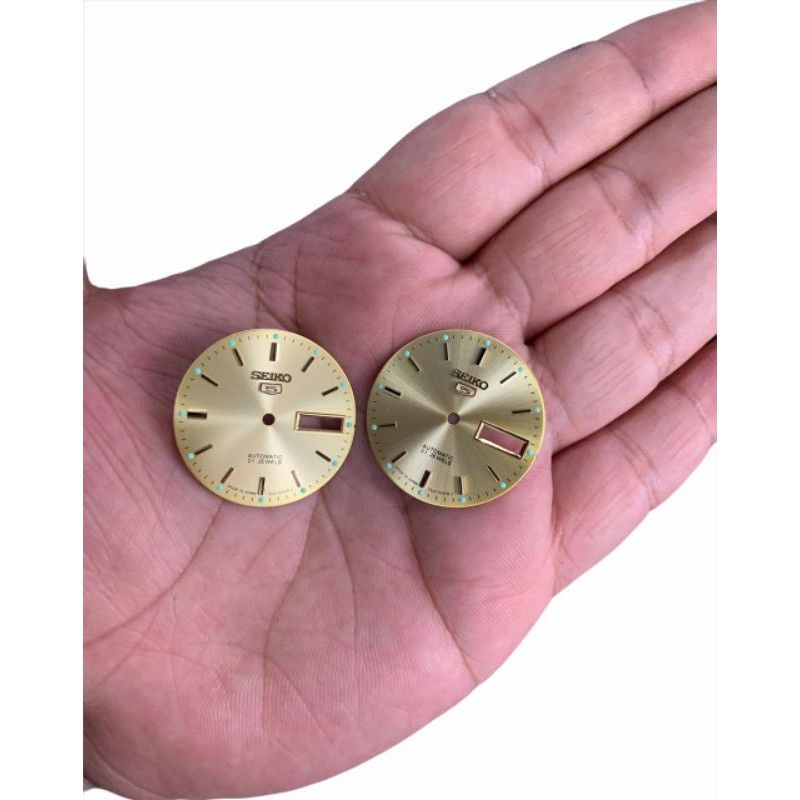 Plat Dial Seiko 5 automatic Gold