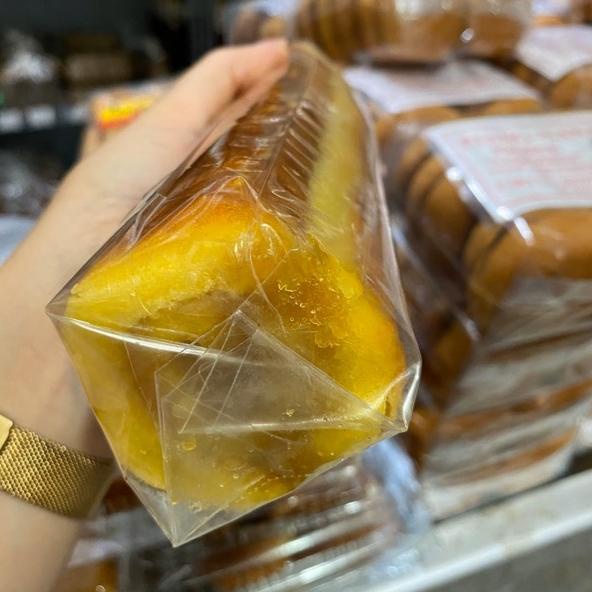 

KODE1x1Wl--Kue Bolu Gulung Nanas Khas Bangka - Kue Bangka / Bolu Bangka / Bolu Nanas Bangka / Kue Bolu Nanas