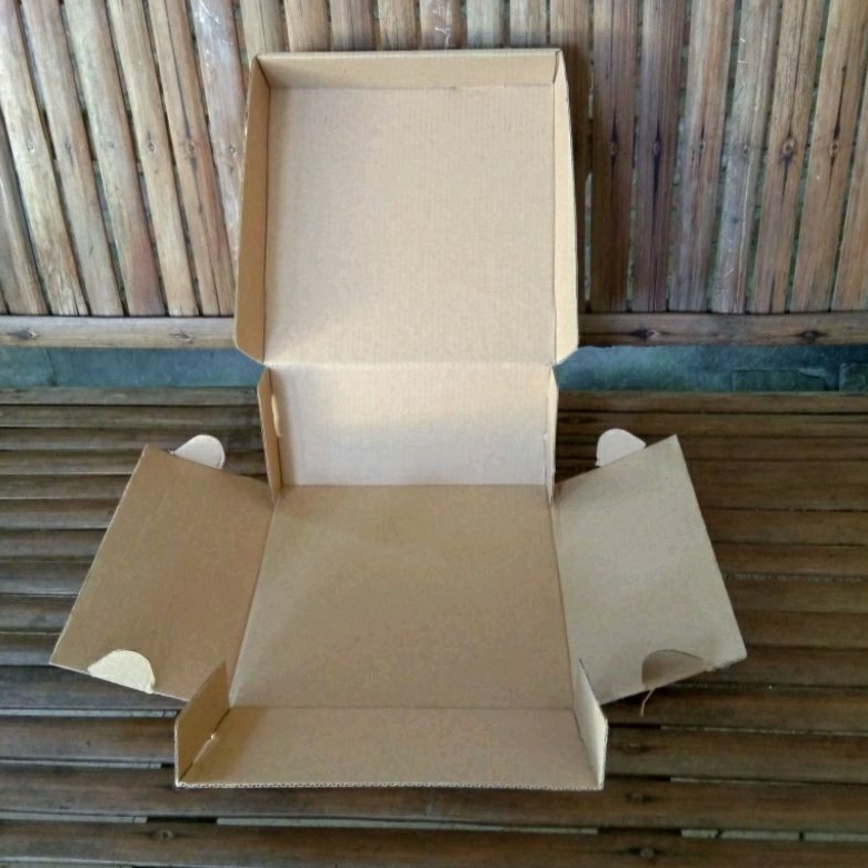 

Cake Box 20 x 20 x 10 Kardus Kue Tart bahan tebal dan kaku