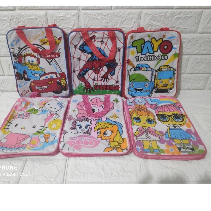 

Promo Tas tenteng goodie bag grosir isi 12 pcs bersleting karakter anak souvenir ulangtahun 바