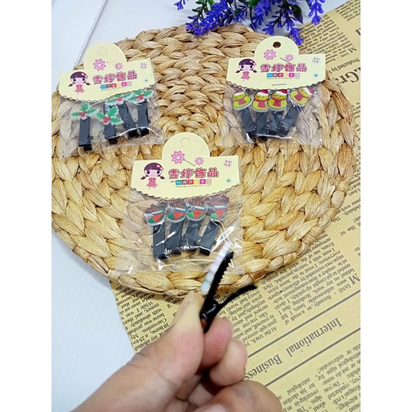 JEPIT RAMBUT BEBEK MOTIF NATAL HARGA/CARD ISI 4 PCS