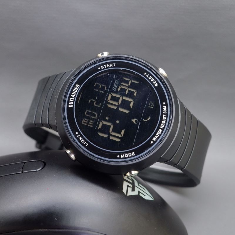 JAM TANGAN PRIA ORIGINAL OUTLANDER BISA DIBAWA RENANG