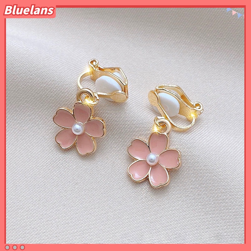 1 Pasang Anting Klip Tanpa Tindik Model Pita Rumbai Aksen Berlian Imitasi Untuk Hadiah Ulang Tahun