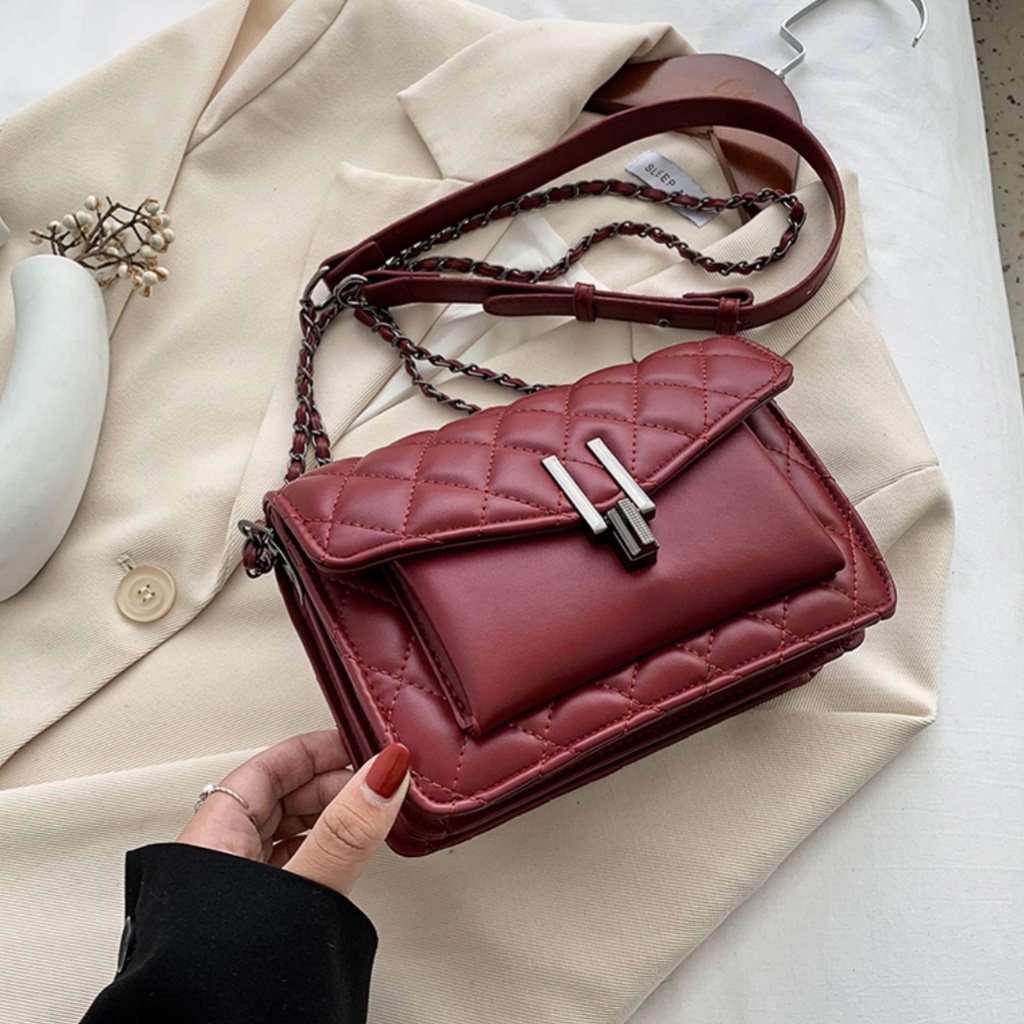 Tas Selempang Stylish Tali Rantai Kombinasi Kulit Wanita Import  CR7370