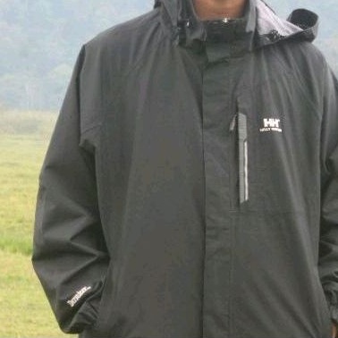 JAKET HELLY HANSEN