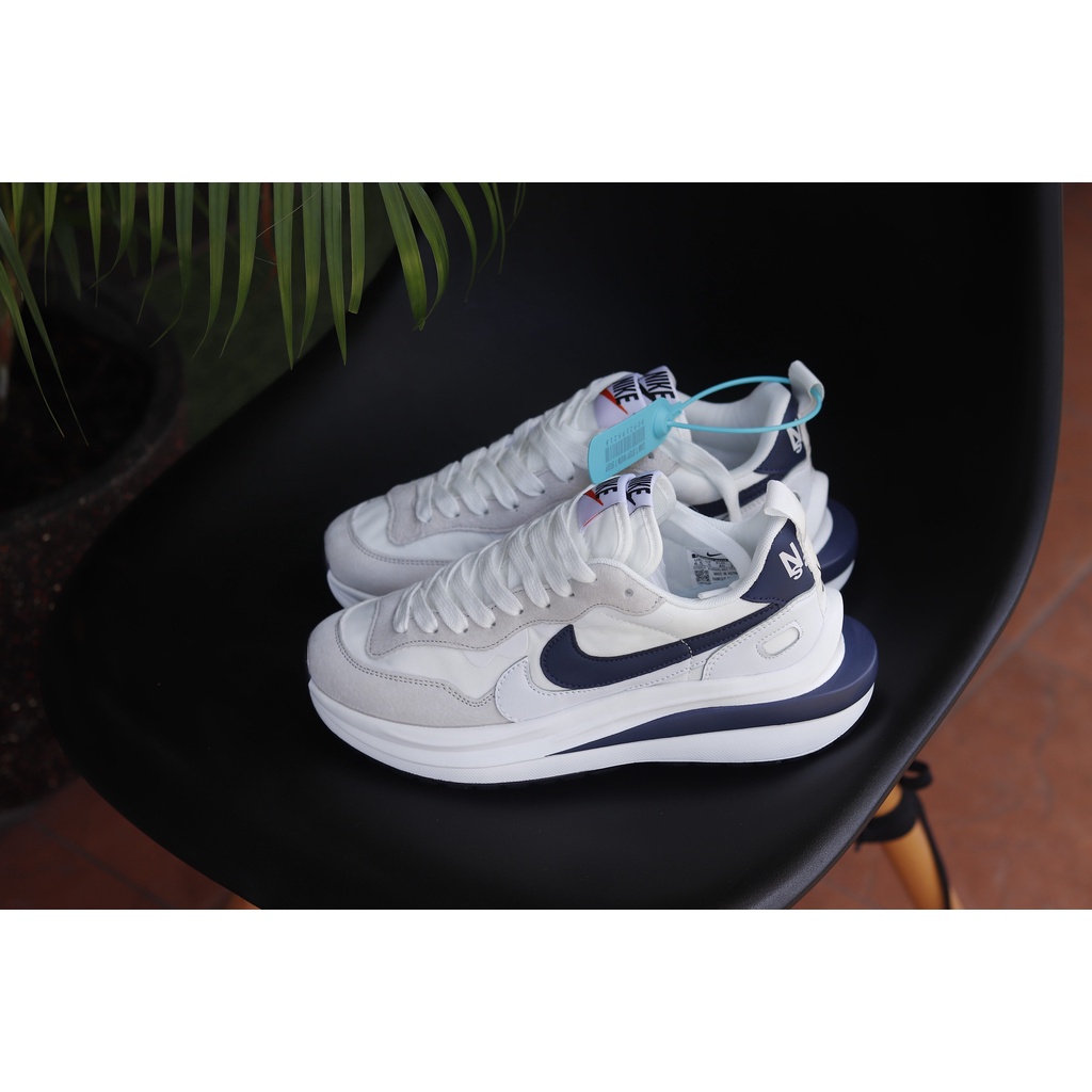 [BISA COD] Nike waffle sacai white navy