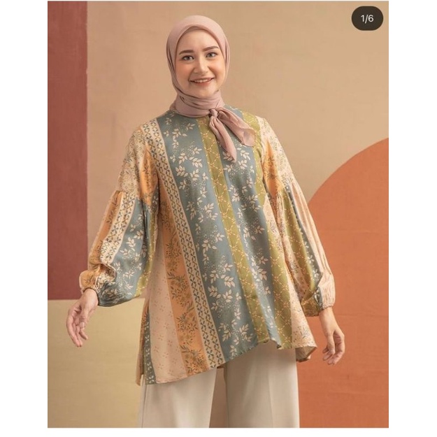 camelia blouse by heaven light