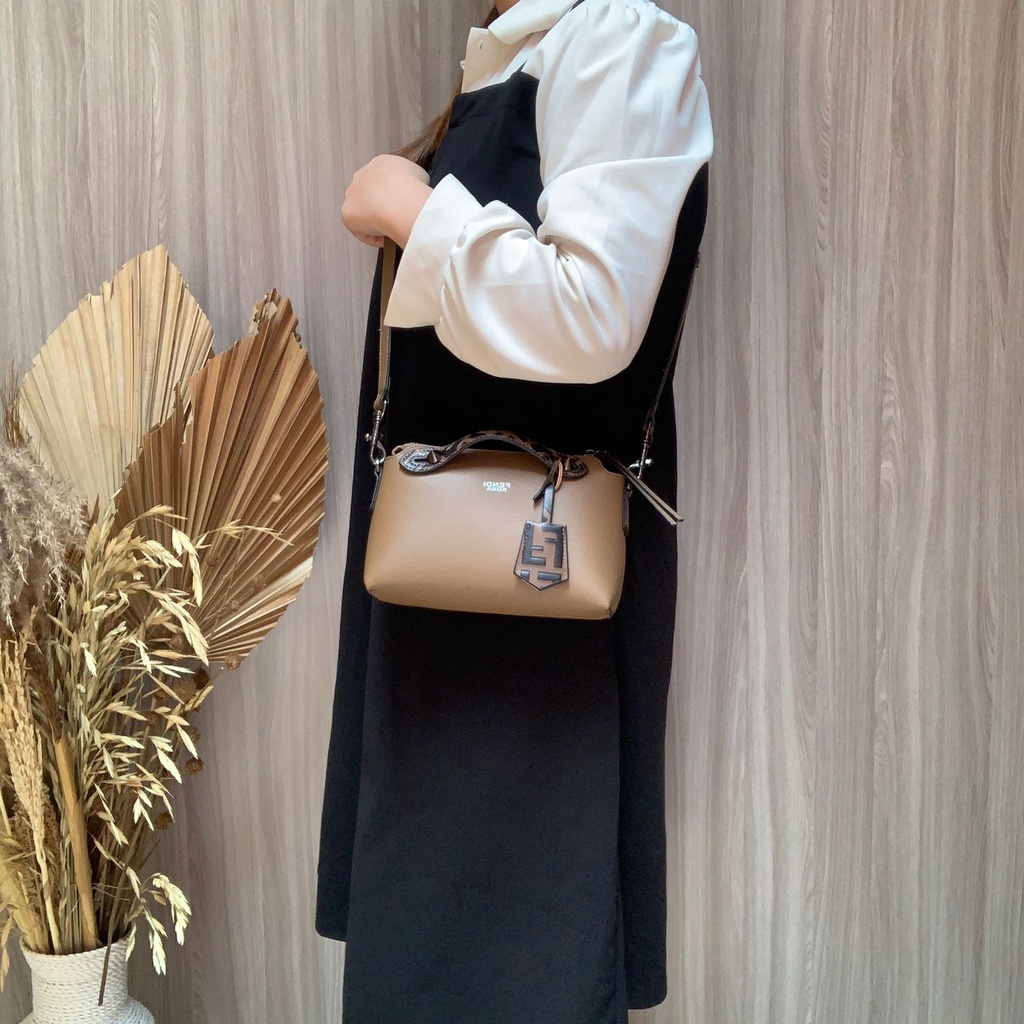 (MICROCHIP) LUXY LX2190 TAS WANITA 21 CM + BOX KUALITAS VIP PLATINUM