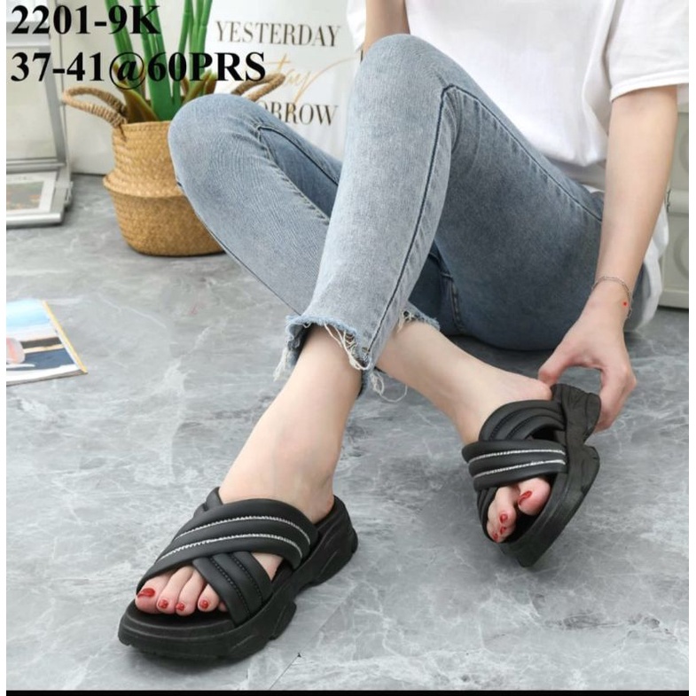 Sandal Selop Platform Tebal Motif Rotan Glitter HYS 2201