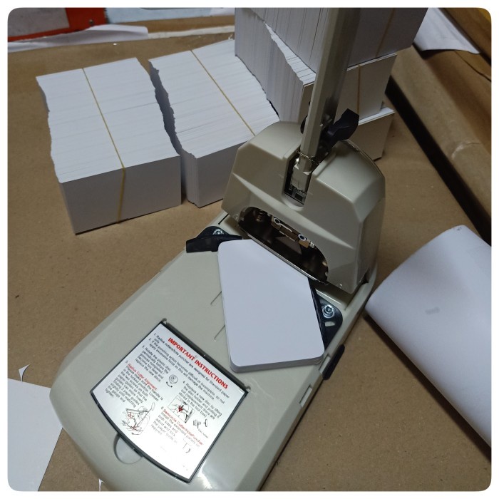 

Unik Jasa Hook Dan Pelubang Kertas Limited