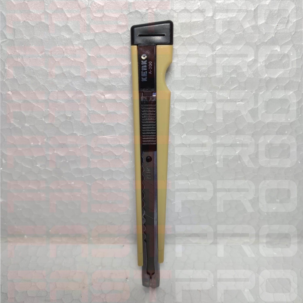 

Pisau Cutter KENKO A300 Kecil Murah Tajam Cutting Knife Piso Kertas Kardus Berkualitas