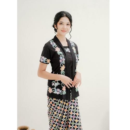 [Art. FU3574J] Kebaya Encim Batik Lengan Pendek - Hitam Polos