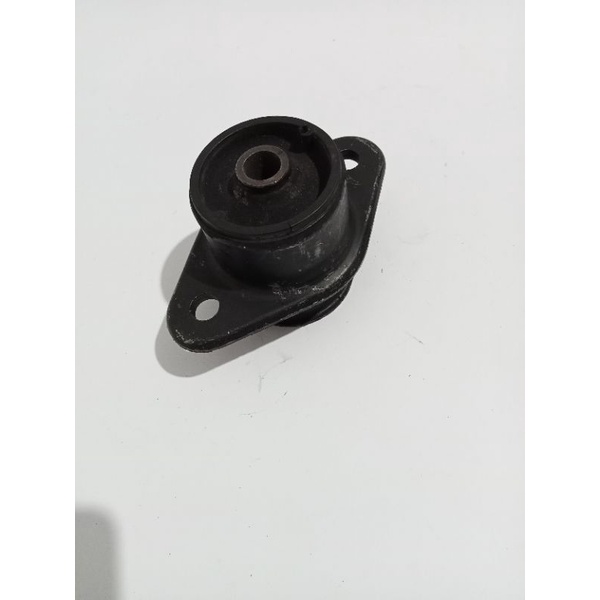 Karet Kabin Mounting Kijang Innova (ORI)