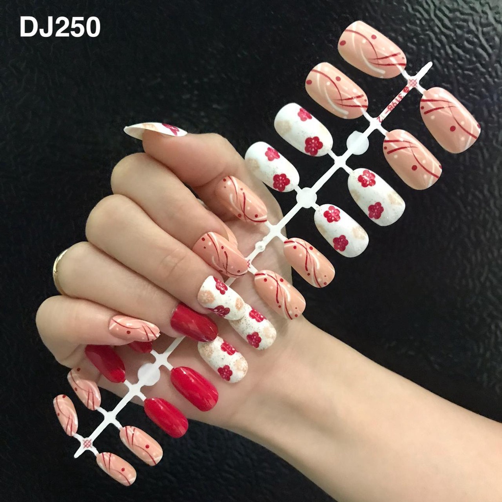 24Pcs Kuku Palsu Murah Motif DJ250 / Fake Nails Motif Gliter Glossy Nude / Nail Art Kuku Palsu