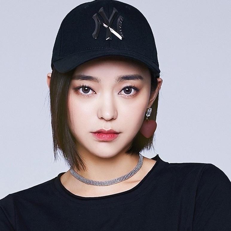 MLB NY Yankees Logo Chrome Metal Black Iron - Topi Baseball Cap Lengkung Casual Unisex Korea Import 