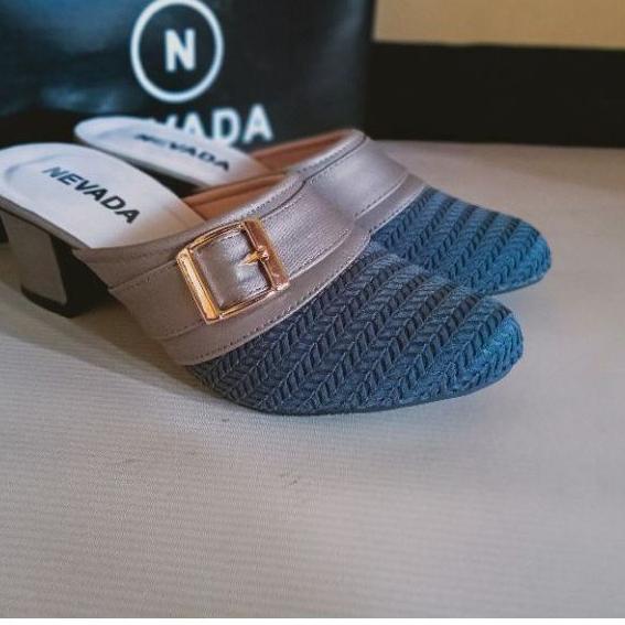 Harga Murah.. sendal wanita/sendal slop/slop Nevada/highells/slop wanita/sendal elegan