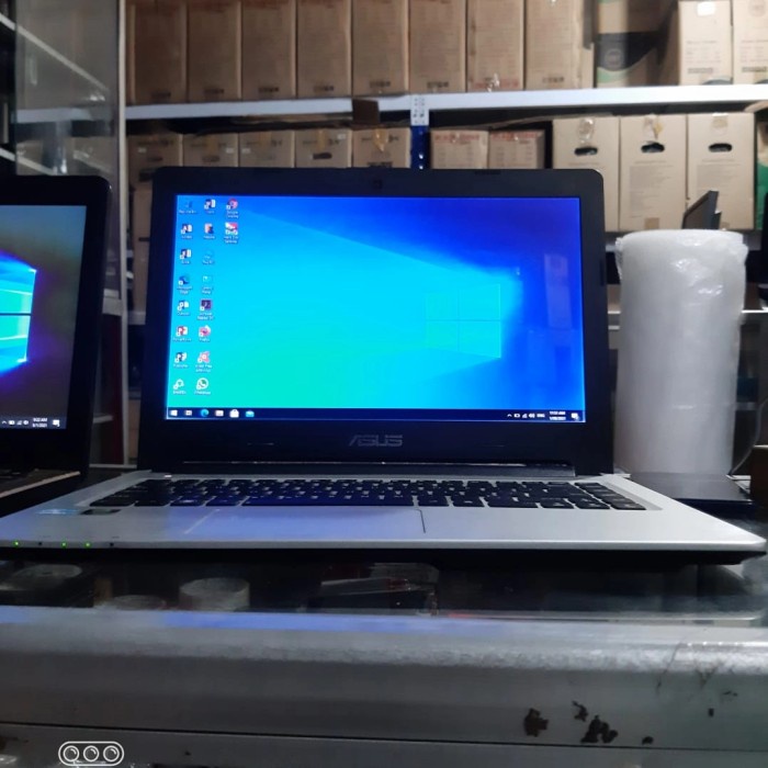 [Laptop / Notebook] Laptop Asus Siap Buat Gaming Core I3Gen3 Laptop Bekas / Second