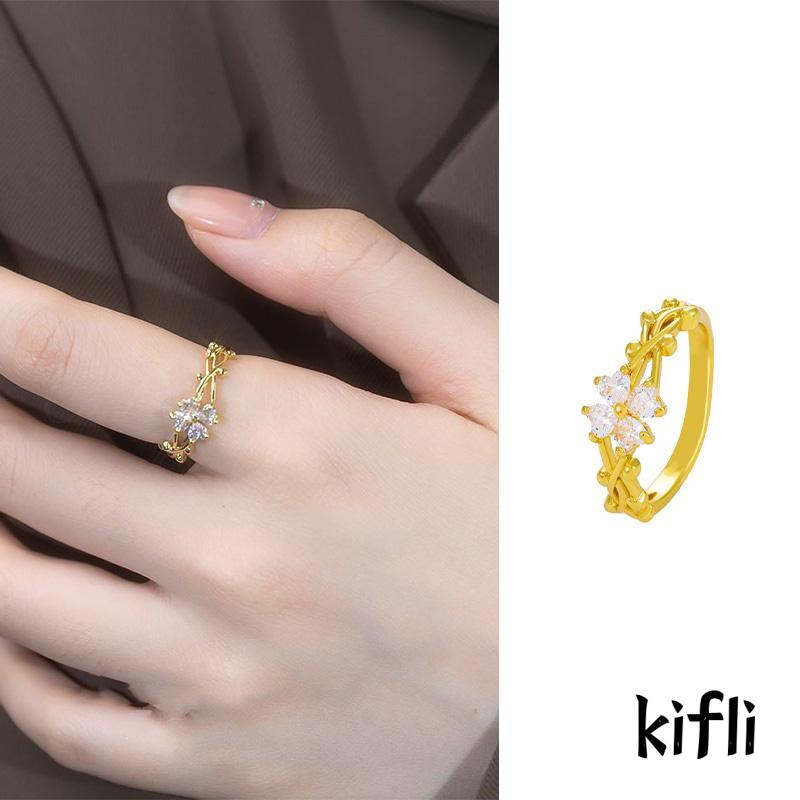 Cincin Desain Bunga Kecil Untuk Wanita