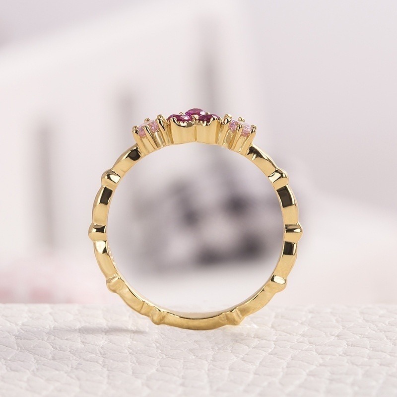 Goldkingdom Fashion Perhiasan 24K Bangkok Aksesoris Ready Stock Berlapis Emas Asli Kadar 375 Zirkon Zirkon Berbentuk Hati Cincin Untuk Wanita Dengan Mahkota Agete Kecil Dan Segar Cincin Berlian