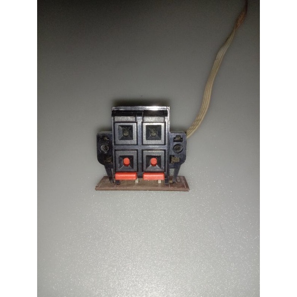 Conector /terminal speaker led tv polytron 24-32 inci