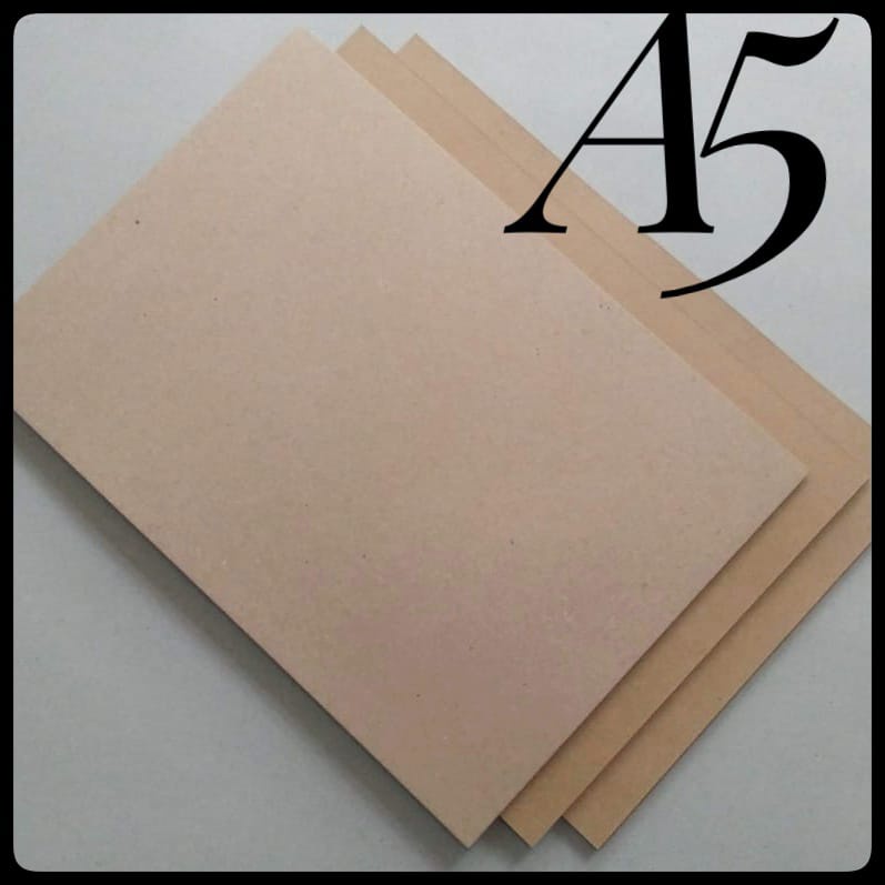 

KERTAS KRAFT / SAMSON 310 GR UK A5 21.5 CM X 14.5 CM ( ISI 100LEMBAR )