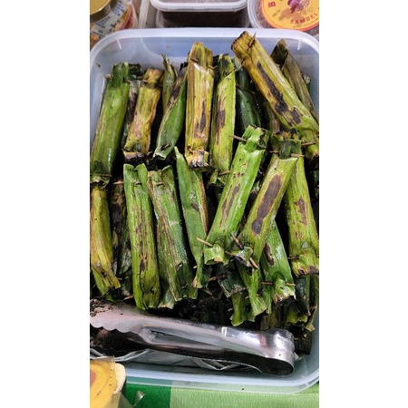 

sambel cabuk kemasan daun khas wonogiri toko bu darmo. kemasan pack mika isi 10