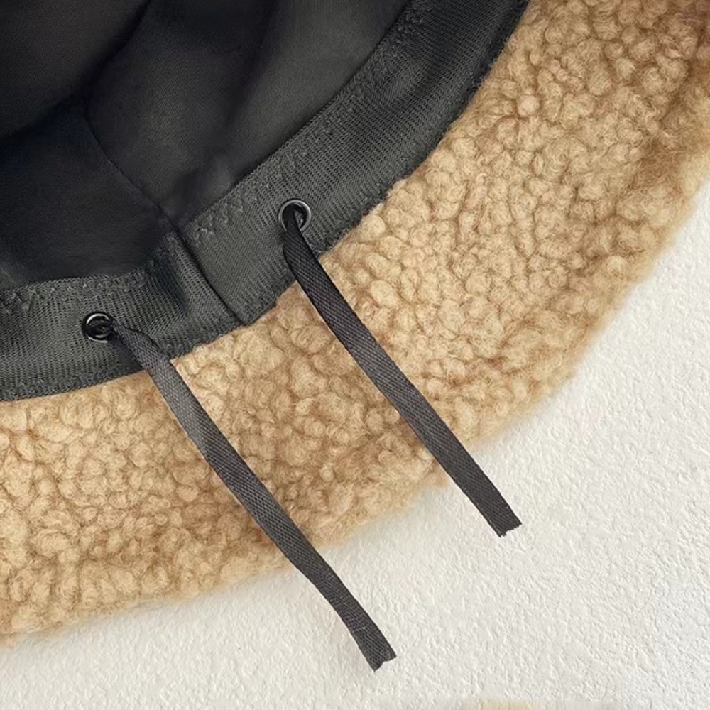 【COD Tangding】Topi Nelayan Bahan Bulu Domba Velvet Hangat Gaya Korea Untuk Wanita