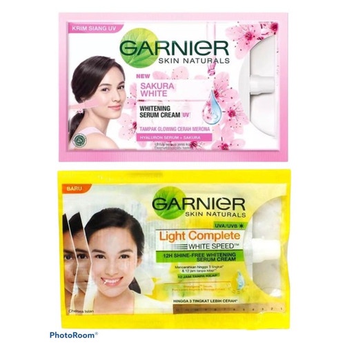 (Sachet) GARNIER SAKURA WHITE/LIGHT COMPLETE CLEANSER 9ML