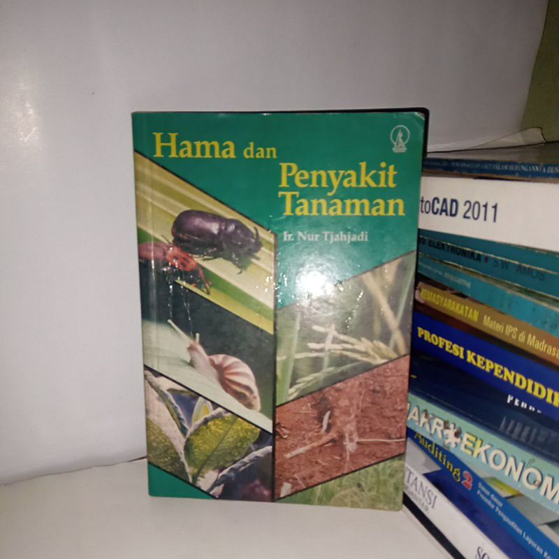 buku Hama dan Penyakit Tanaman karangan Ir Nur Cahyadi