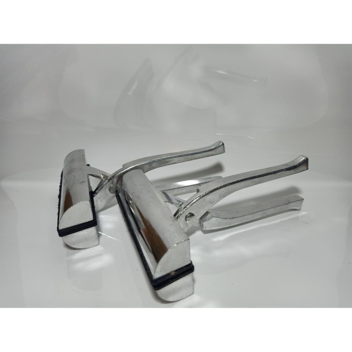 Hand Puller / Alat Penjepit Kain Screen Sablon