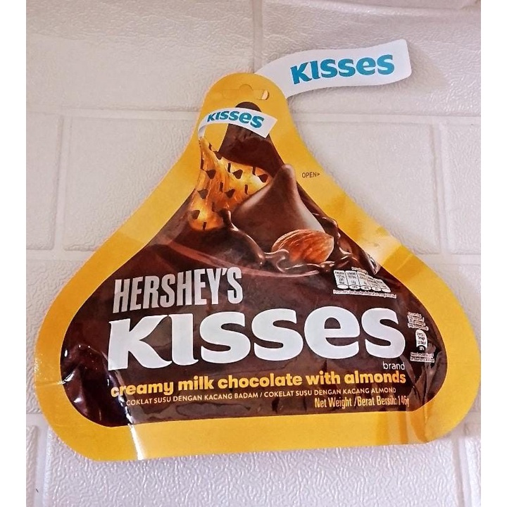 Hershey's Kisses Creamy Milk chocolate with almonds 146 gr