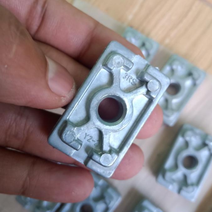 plat tutup swing arm setelan rantai yamaha fizr rxz fiz r original