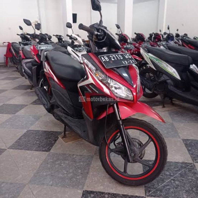 STIKER STRIPING VARIO TECHNO 2011 MERAH