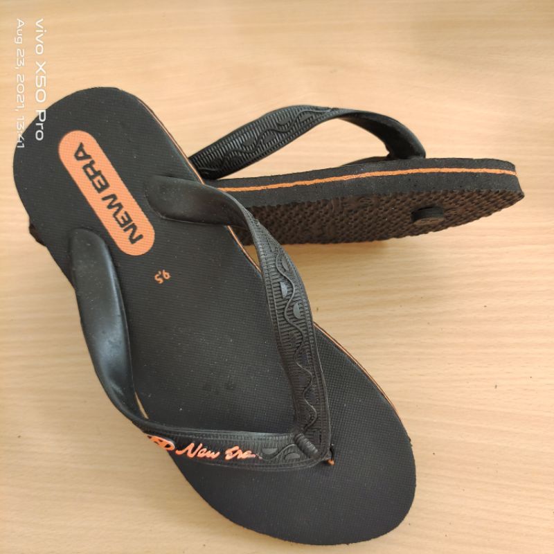 Sandal Jepit New Era Black