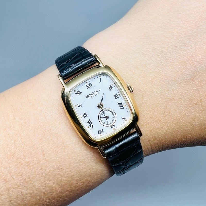 RAYMOND WEIL Geneva  18K Gold Electroplated Watch Preloved  condition 70% minus huruf E dibagian depan tidak ada original &amp; box pengganti