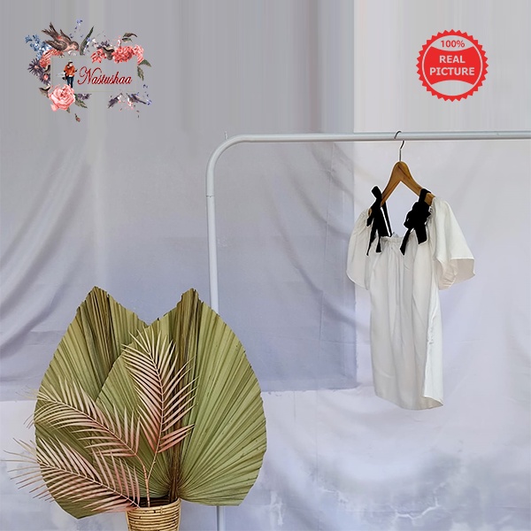 BAJU ATASAN PAKAIAN BLOUSE SABRINA PENDEK TALI PUNDAK CROP TOP CASUAL WANITA KEKINIAN WARNA MONOKROM MURAH