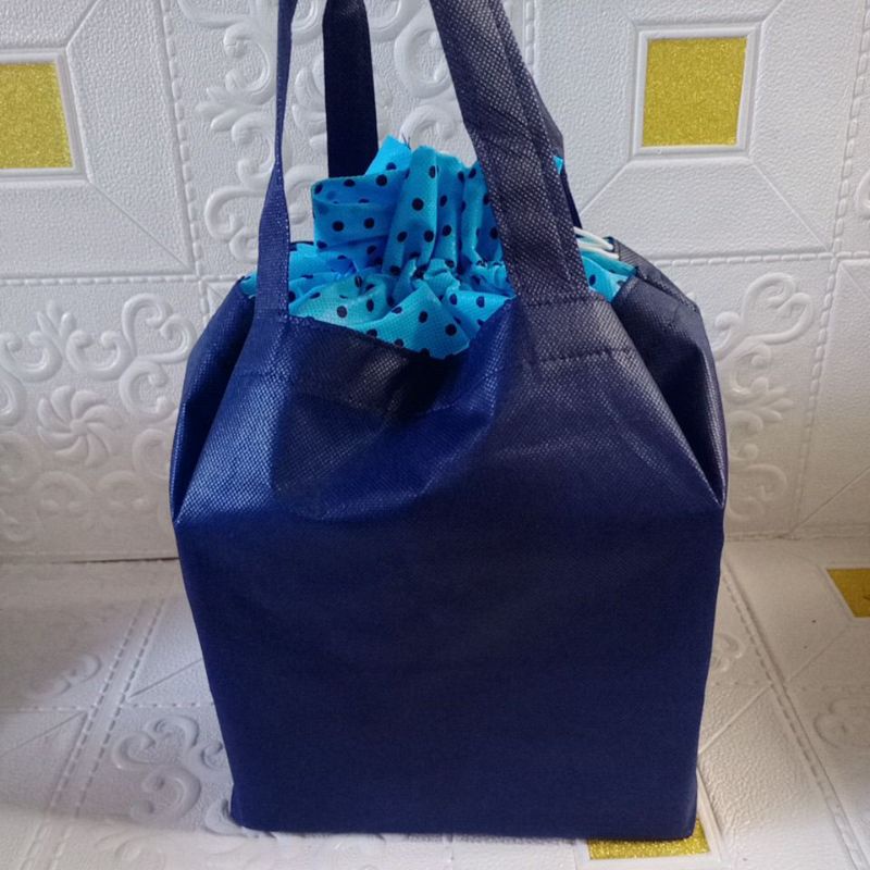 

Goodie bag serut Tas syukuran Nasi Kotak 18 18