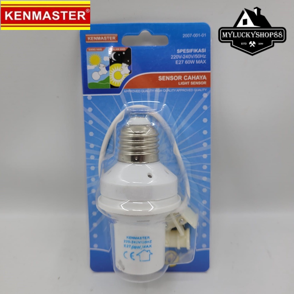 Kenmaster Fitting Lampu Sensor Cahaya Light Otomatis Piting Bohlam