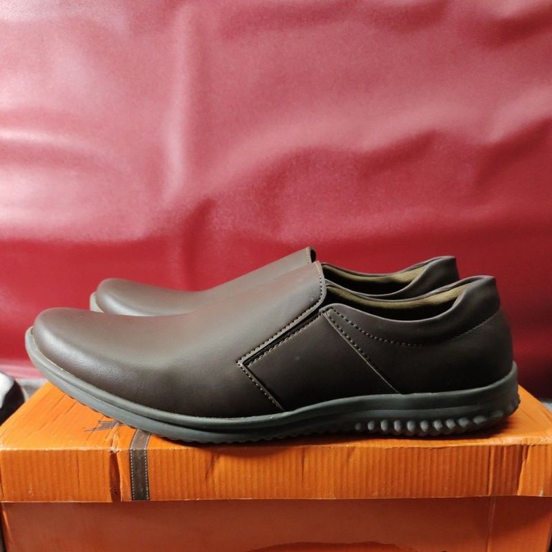 Sepatu Formal Yongki Komaladi, Size 41