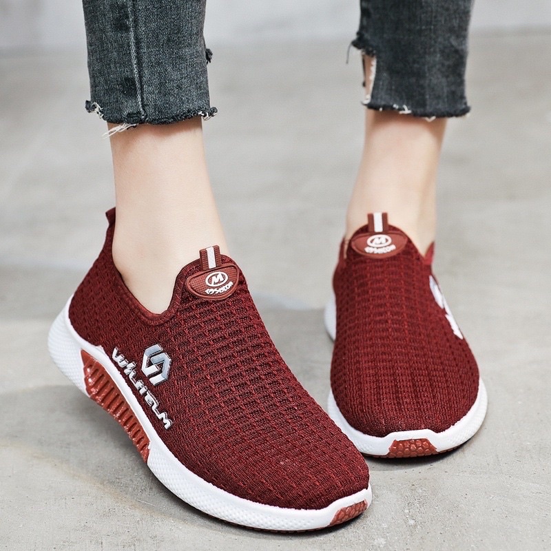 TOPGROSIR LV0108 Sepatu Sneakers Wanita Import Polos Sepatu Tanpa Tali Wanita Sepatu Slip On Sport Alas Karet Lentur