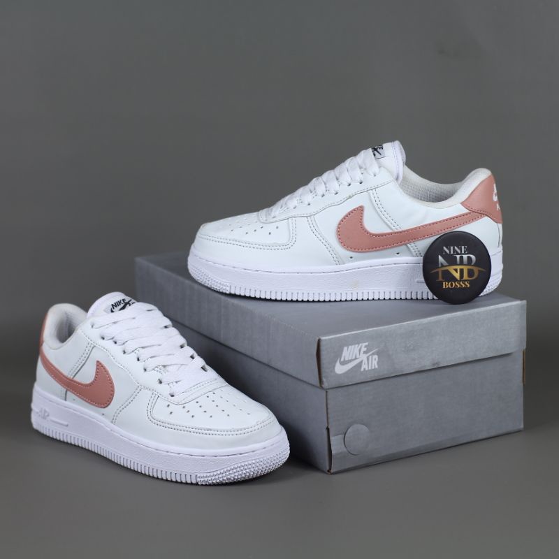women's size 7 air force ones