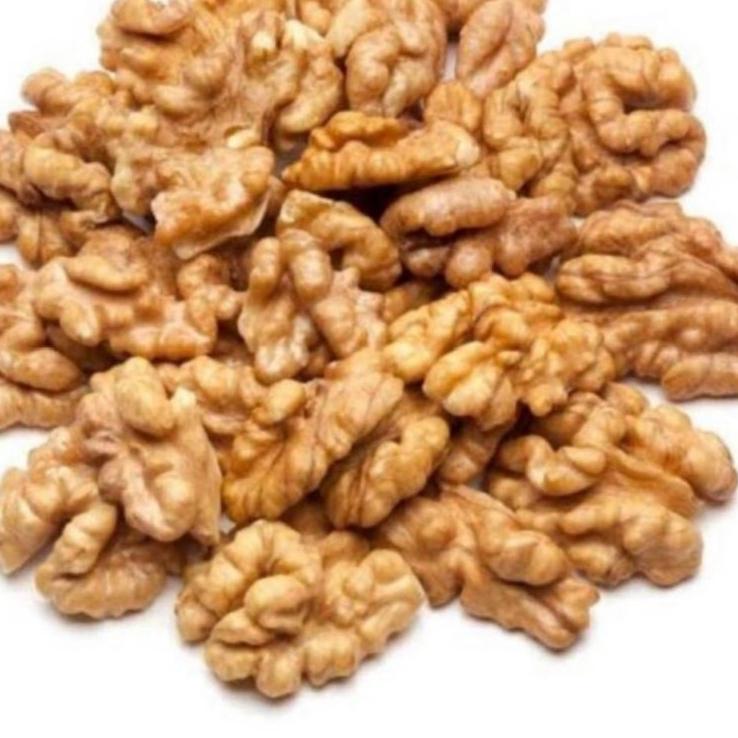 

Semangat Abis--kacang walnut mentah 200 gr/100 gr