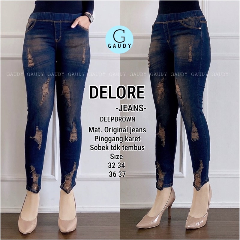 DELORE CELANA JEANS