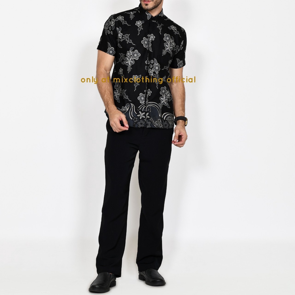 New Premium Baju Kemeja Batik Pria Slimfit Lengan Pendek 1904 Hitam