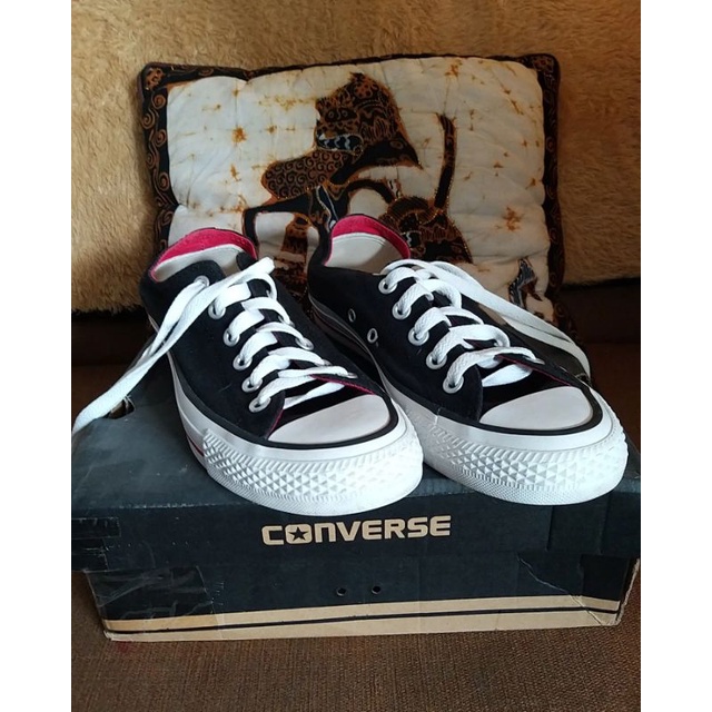 Preloved Converse shoes original