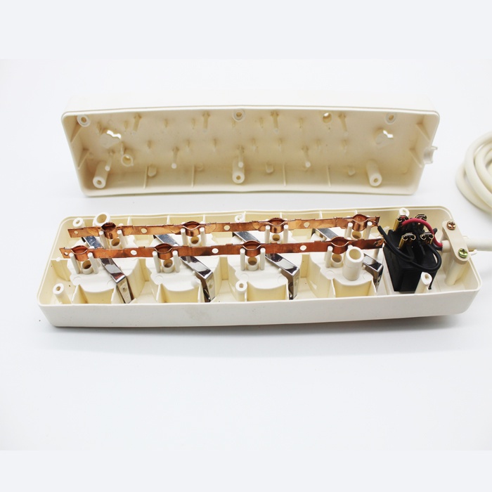 PAGODA Stop Kontak Listrik 3 Lubang Colokan + Kabel 1.5 Meter / 3 Meter / 5 Meter