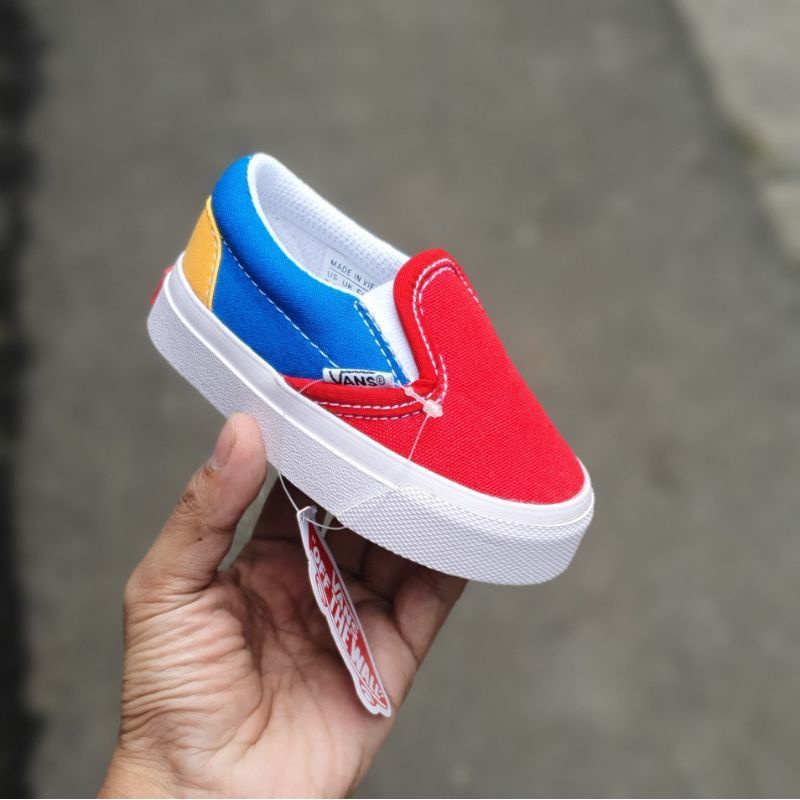 sepatu Vans anak slip on | sepatu anak laki laki | sepatu anak perempuan | sepatu sneaker anak cowok cewek | sepatu anak motif Mario slip on