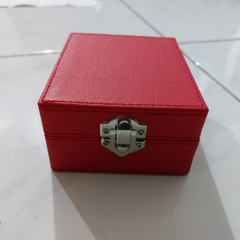 BOX KOTAK PERHIASAN EMAS TEMPAT PENYIMPANAN LOGAM MULIA KULIT PREMIUM
