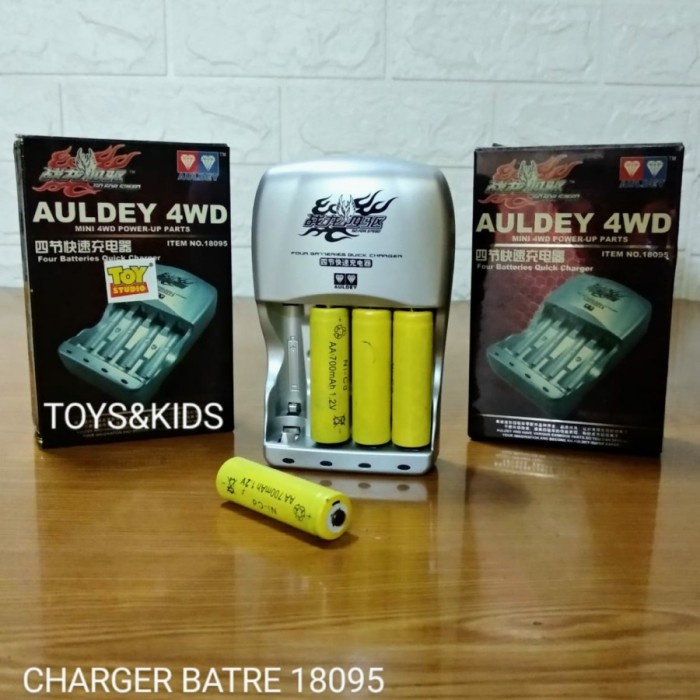 Tempat Alat Cas Ces Baterai Auldey Mini 4WD Isi 4 Slot Battery Charger